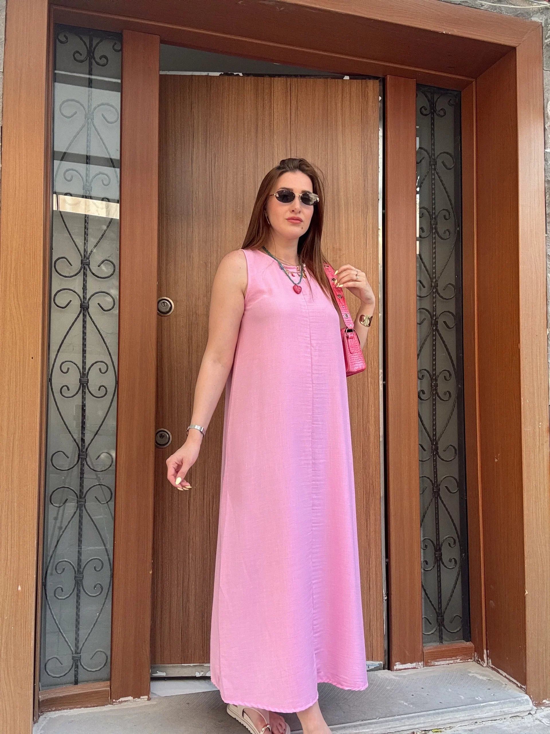 Robe en lin 100% avec des boutons arrière fluides et Glassy - Image 9