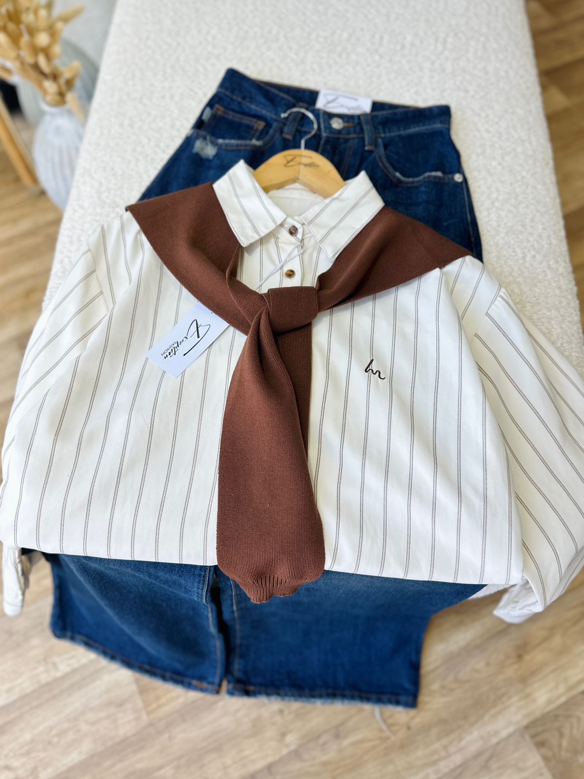 Chemise rayée avec scarf marron