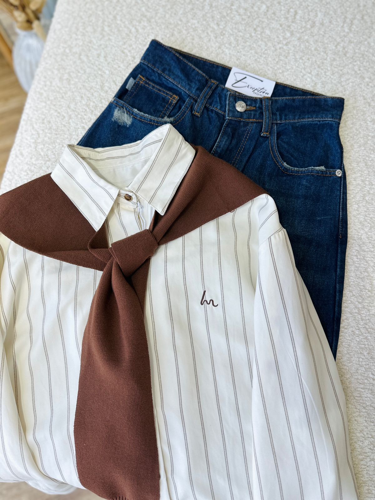 Chemise rayée avec scarf marron