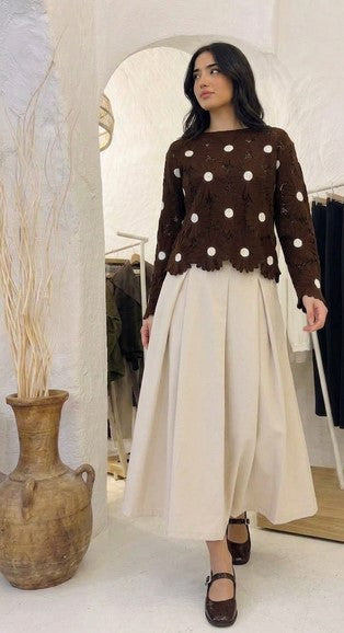 Pull brodé marron