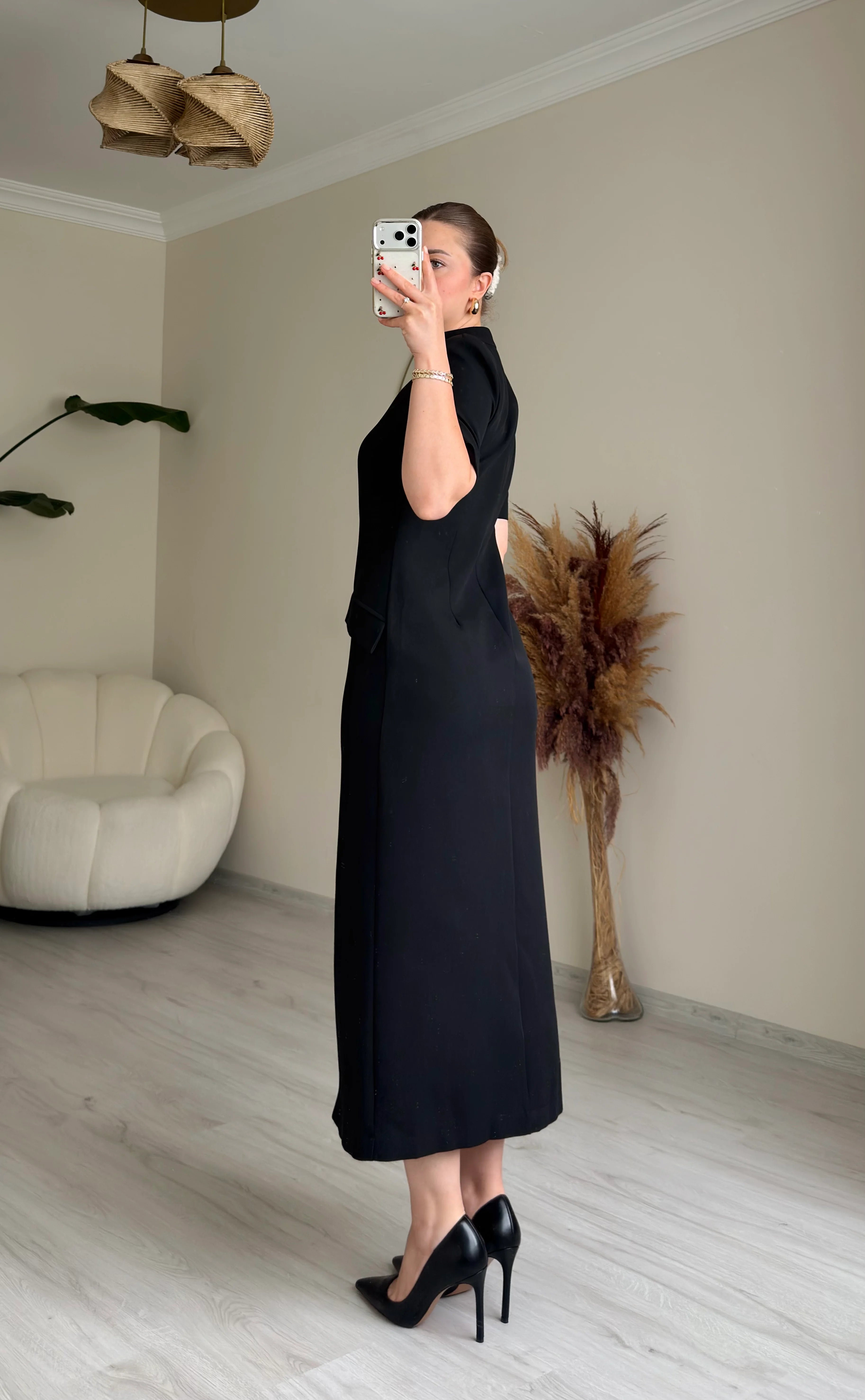 Robe Midi Cintrée à Boutons Dorés