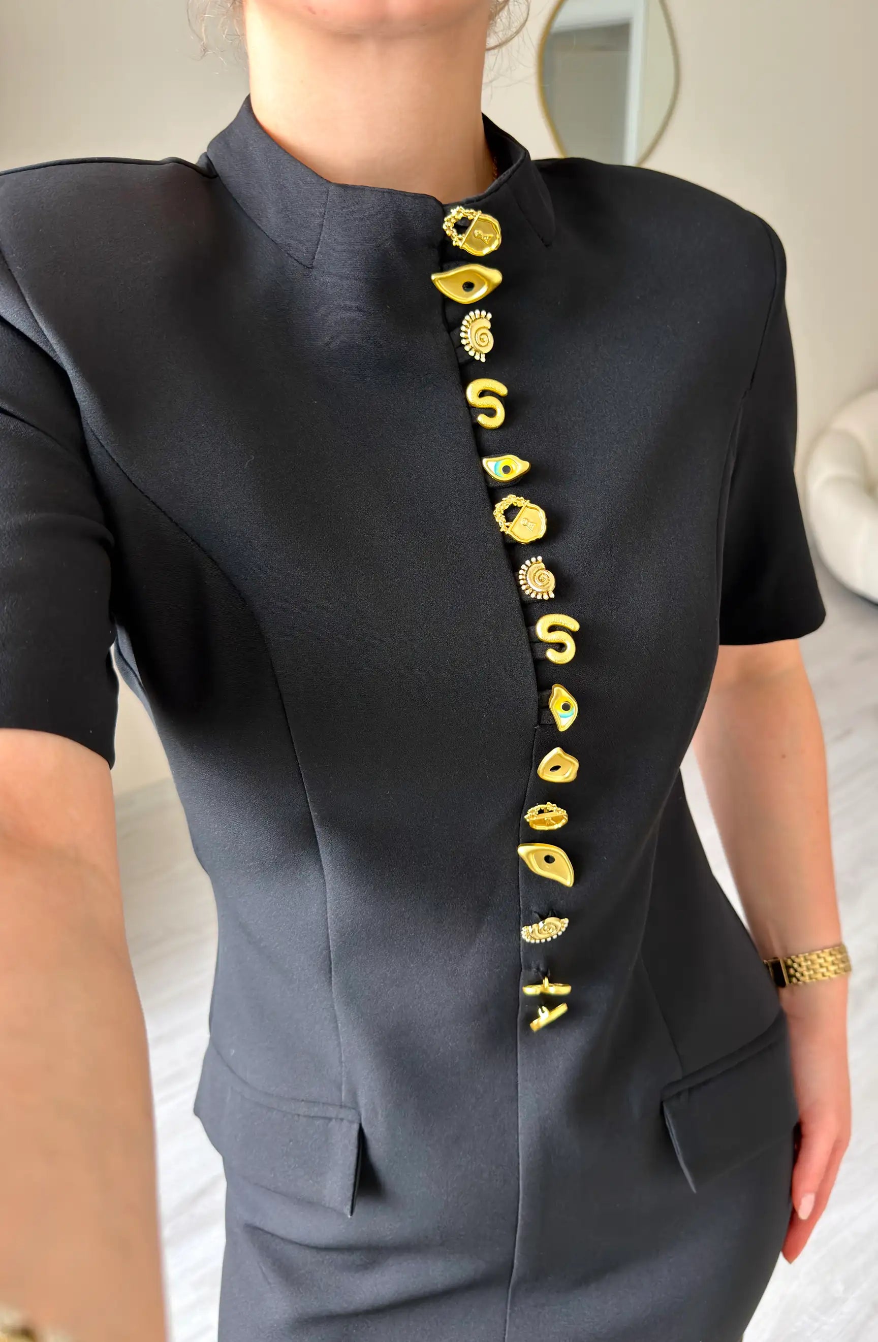 Robe Midi Cintrée à Boutons Dorés
