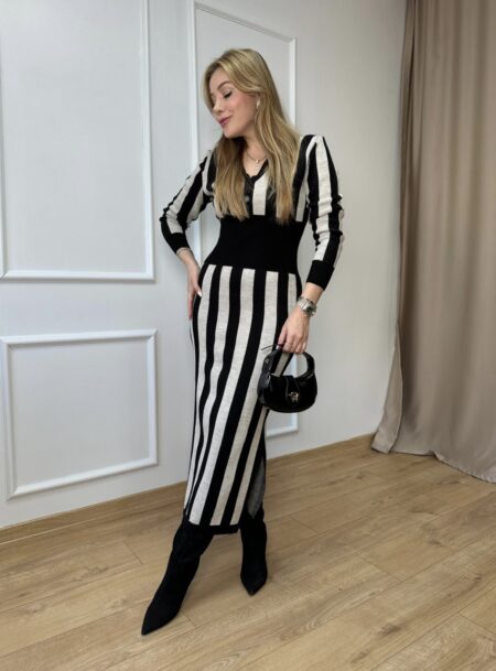 Robe en laine à rayures