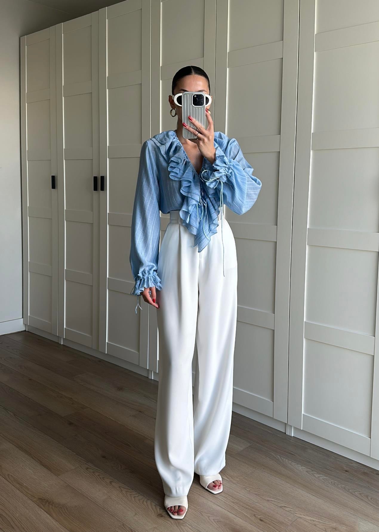 Chemise suédoise à volants – Image 3