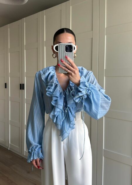 Chemise suédoise à volants